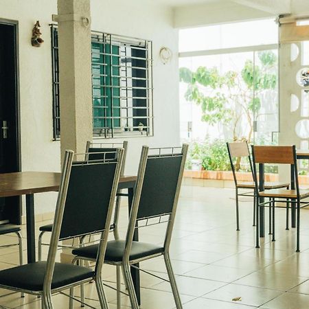 Hostal Backpackers Travelero Hotel Santa Cruz de La Sierra Exterior photo